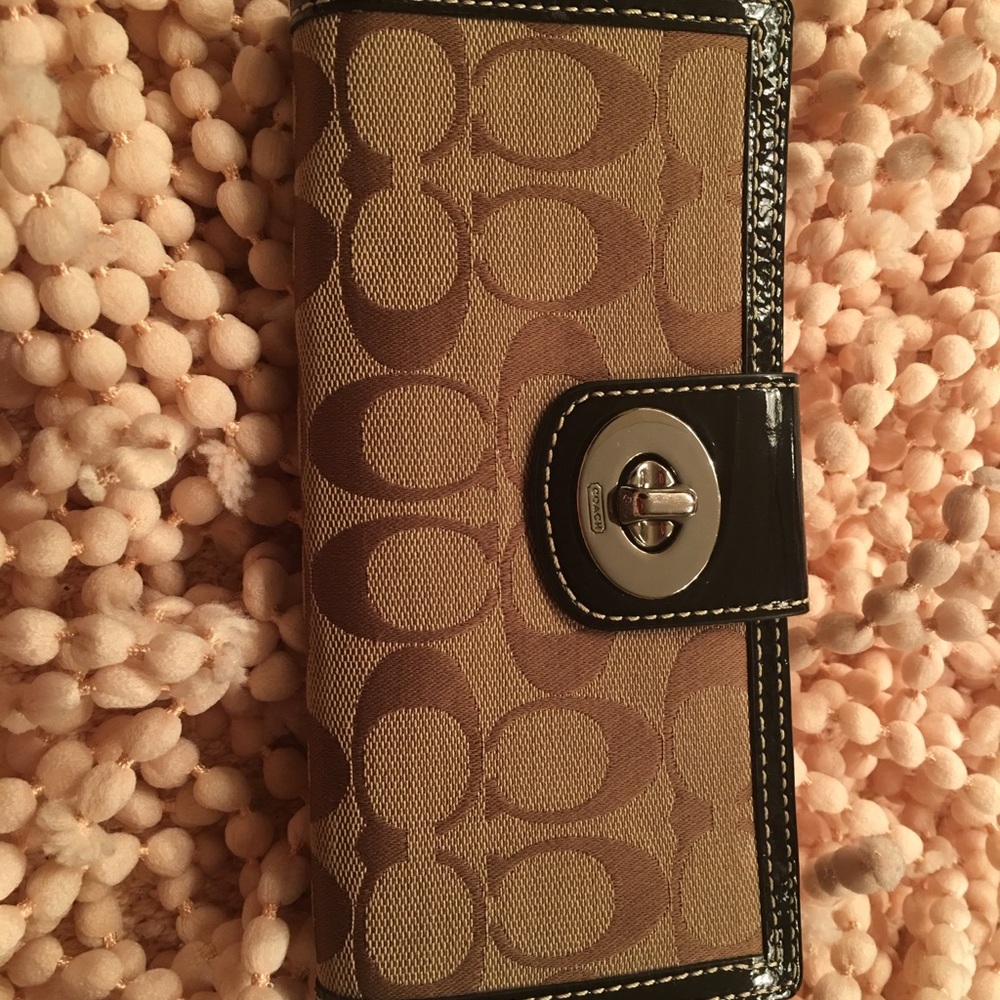 Coach signature brown with black trim wallet